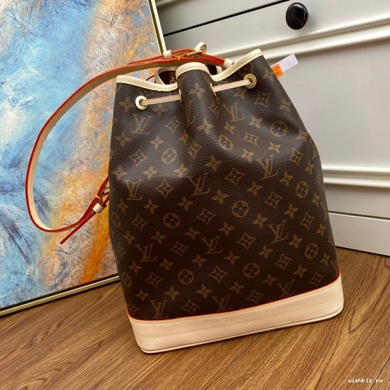 WIS NOÉ VUITTON LOUIS 0109